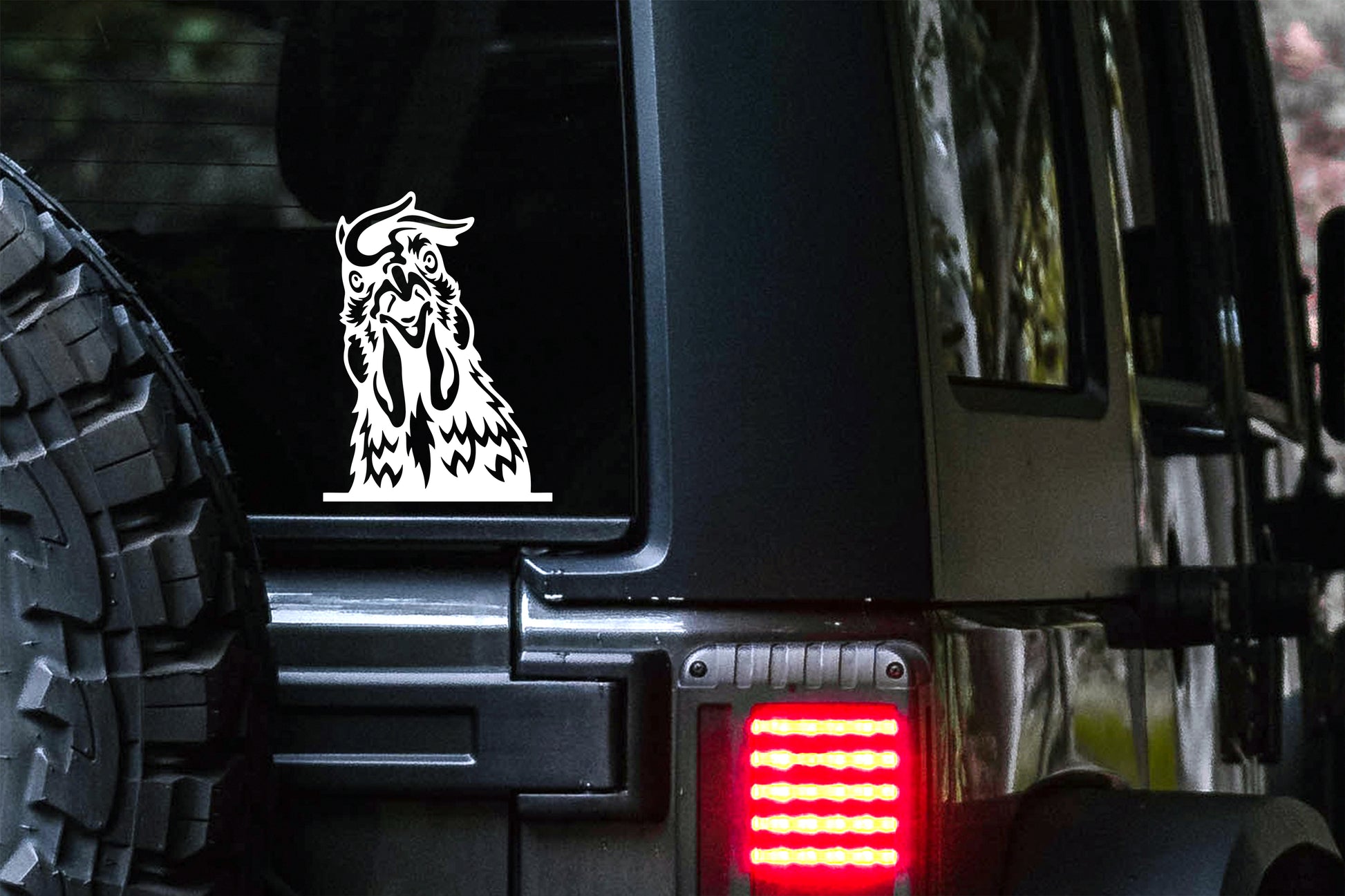 Peeking Rooster Decal